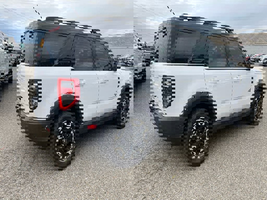 Used 2022 Ford Bronco Sport Outer Banks w/ Tech Package image 5