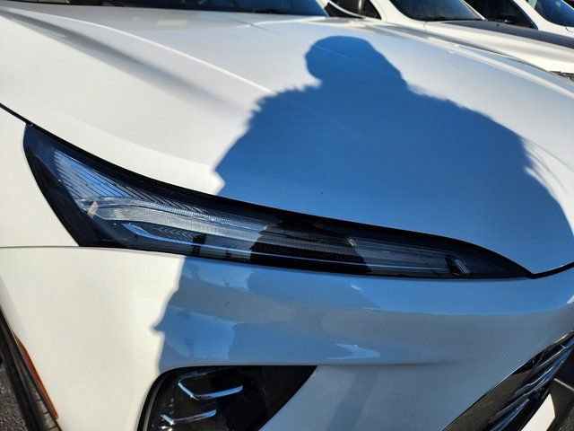 Used 2025 Buick Enclave Preferred image 23