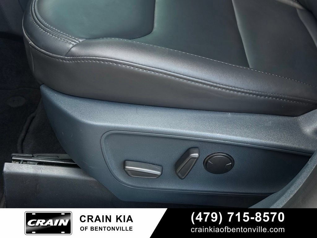 Used 2023 Ford Maverick Lariat w/ Equipment Group 500A Standard AWD/4WD image 11