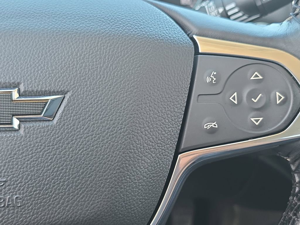 Used 2021 Chevrolet Traverse RS image 22