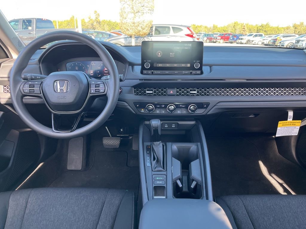 Used 2025 Honda Accord SE image 15