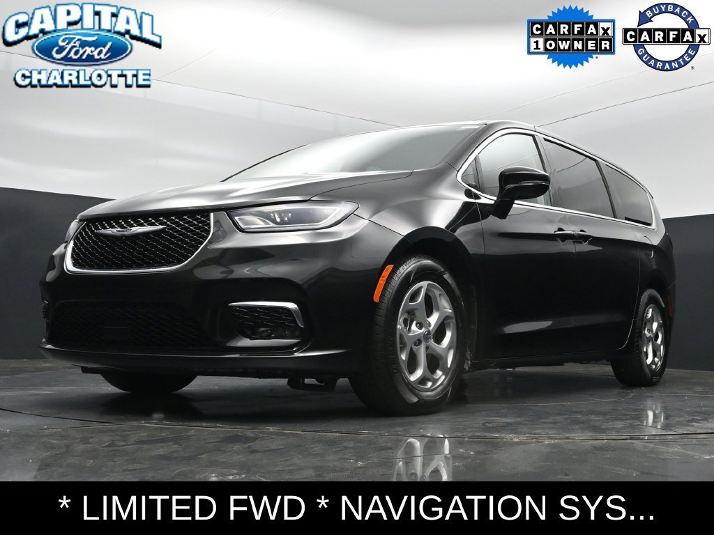 Used 2024 Chrysler Pacifica Limited FWD image 23