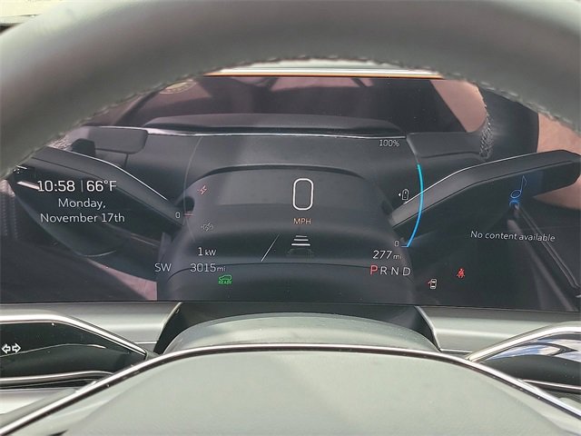 Used 2025 Cadillac Lyriq Luxury image 11