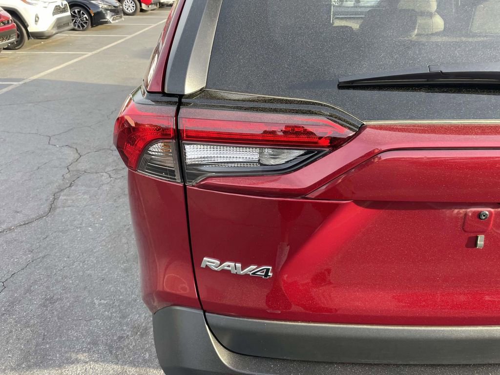 Used 2025 Toyota RAV4 XLE Premium image 18