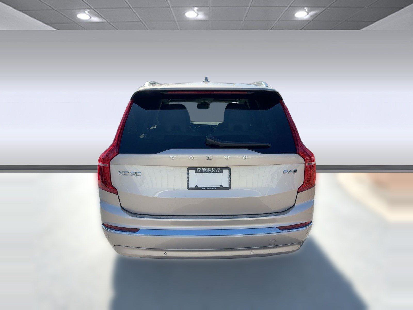 Certified 2024 Volvo XC90 B6 Ultimate w/ Protection Package Premier image 9