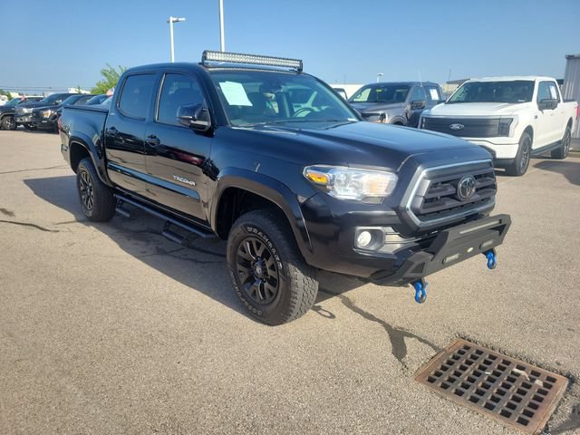 Used 2022 Toyota Tacoma SR5 AWD/4WD image 7