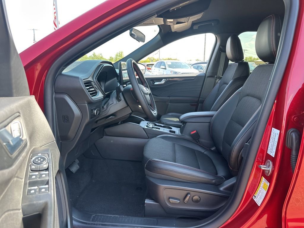 New 2026 Ford Escape ST-Line image 9