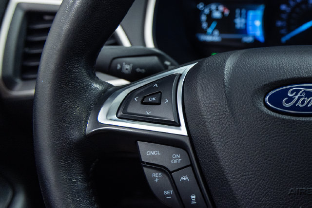 Used 2020 Ford Edge SEL w/ Convenience Package FWD image 15