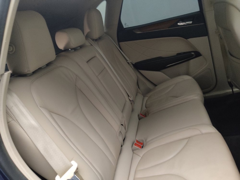 Used 2018 Lincoln MKC Select w/ Select Plus Package FWD image 19