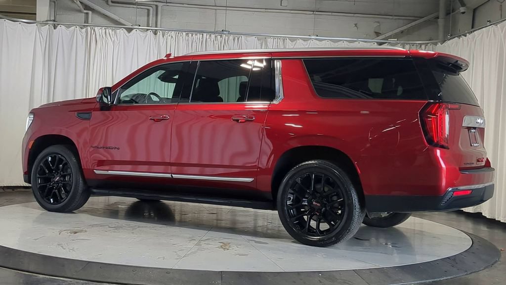 Used 2023 GMC Yukon XL SLT w/ SLT Luxury Package AWD/4WD image 8