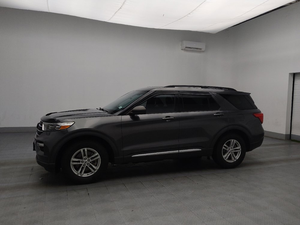 Used 2020 Ford Explorer XLT w/ Equipment Group 202A image 2