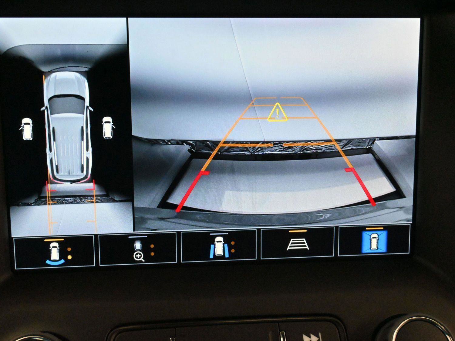 Used 2023 GMC Acadia AT4 w/ Technology Package image 25