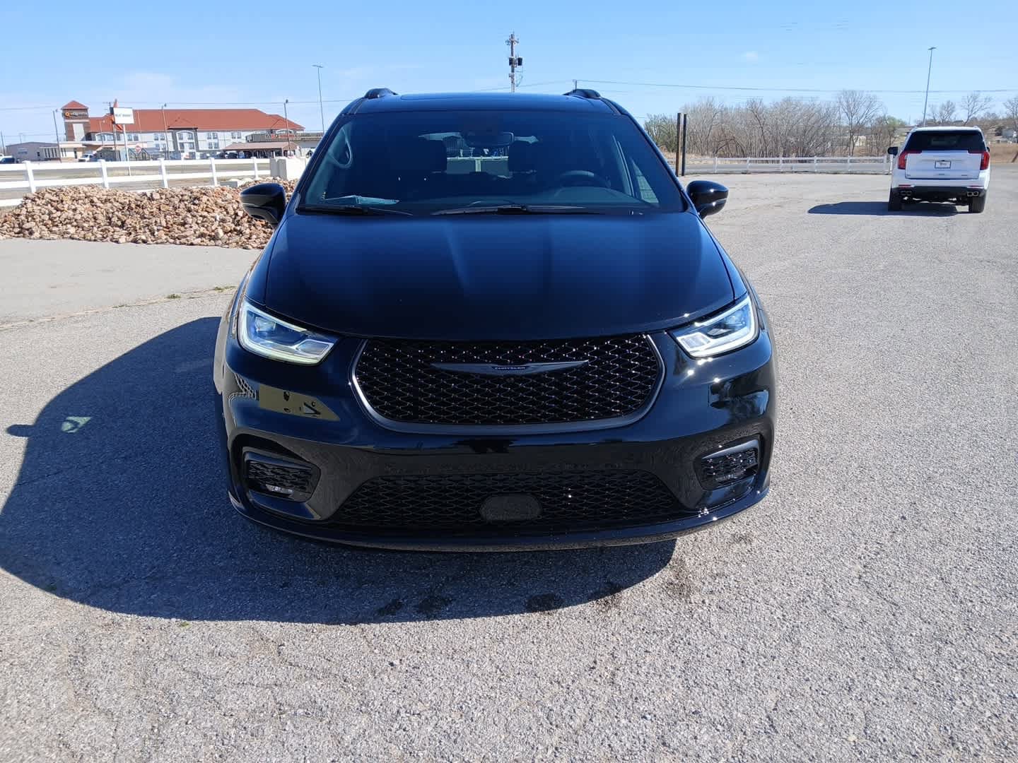 New 2026 Chrysler Pacifica Select w/ S Appearance Package image 11