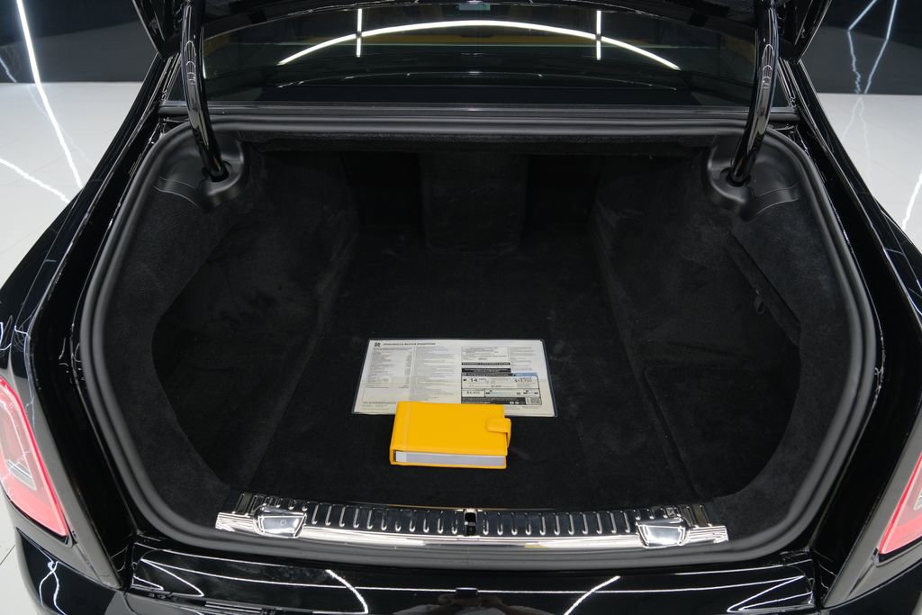 Used 2026 Rolls-Royce Phantom Sedan RWD image 44