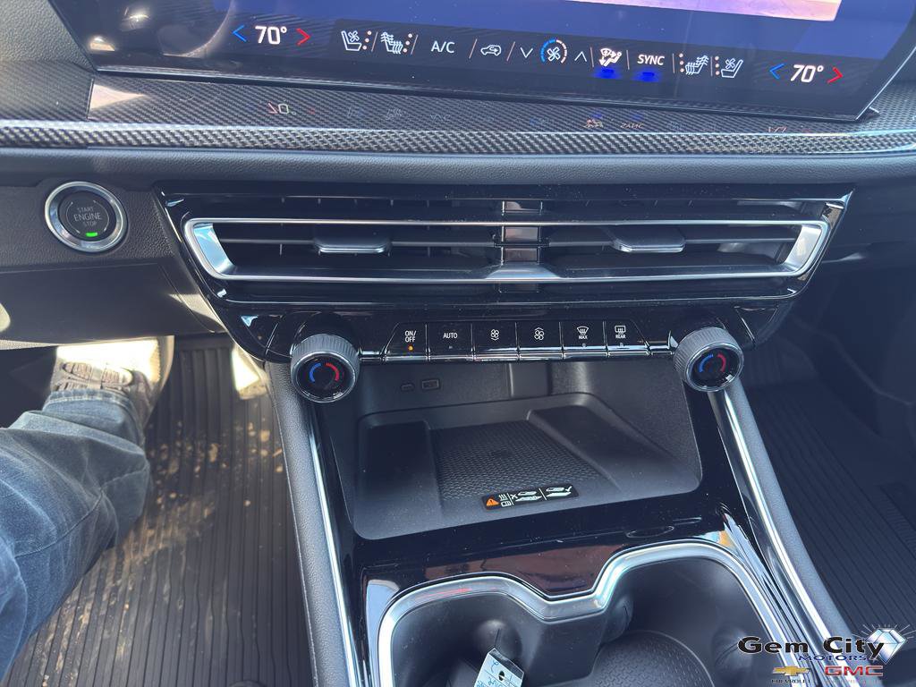 New 2026 Chevrolet Traverse High Country w/ LPO, Floor Liner Package image 22