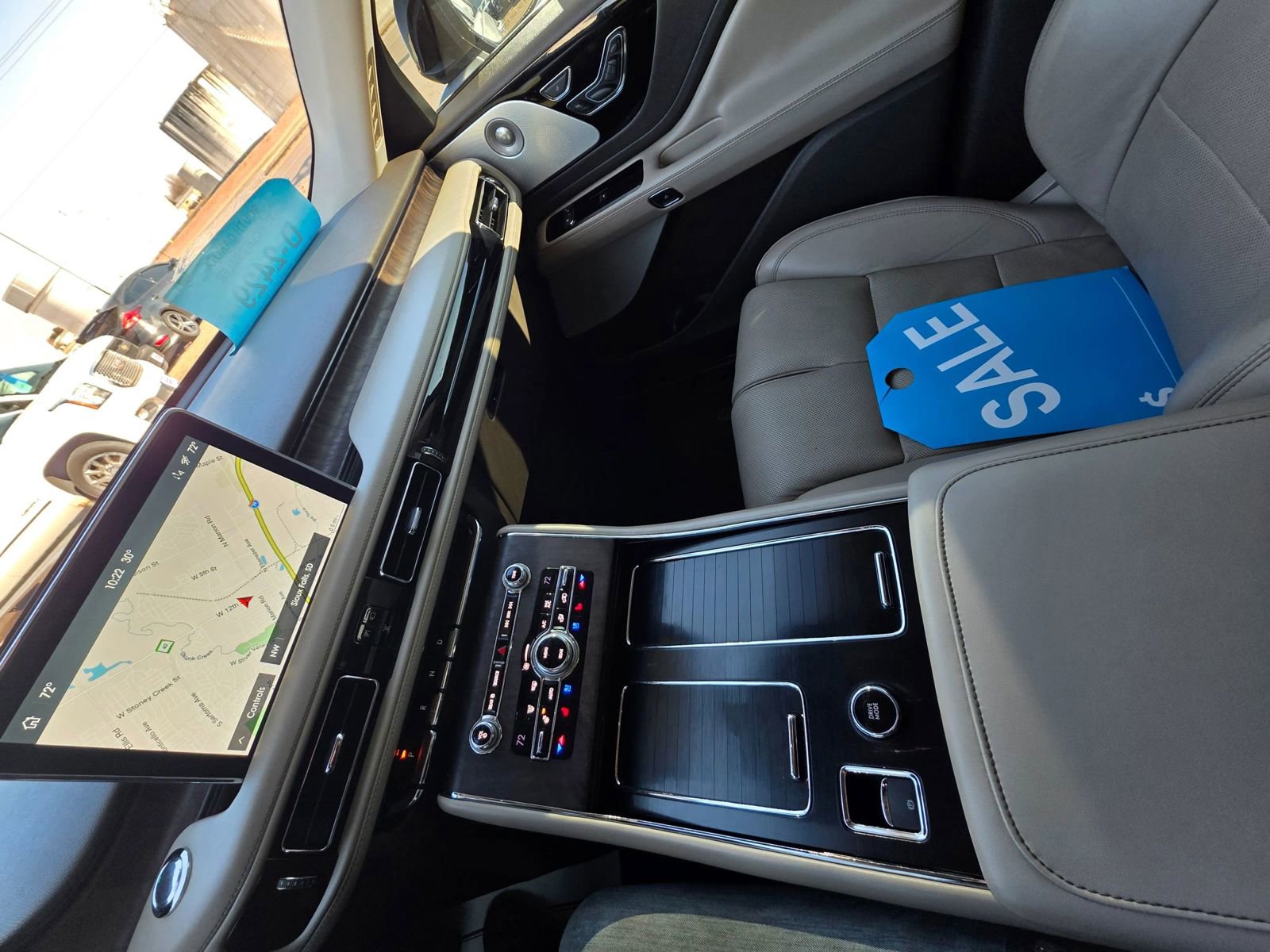 Used 2020 Lincoln Aviator Reserve image 21