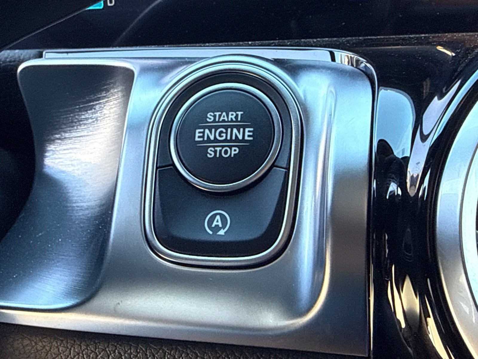 New 2026 Mercedes-Benz GLB 250 4MATIC image 24