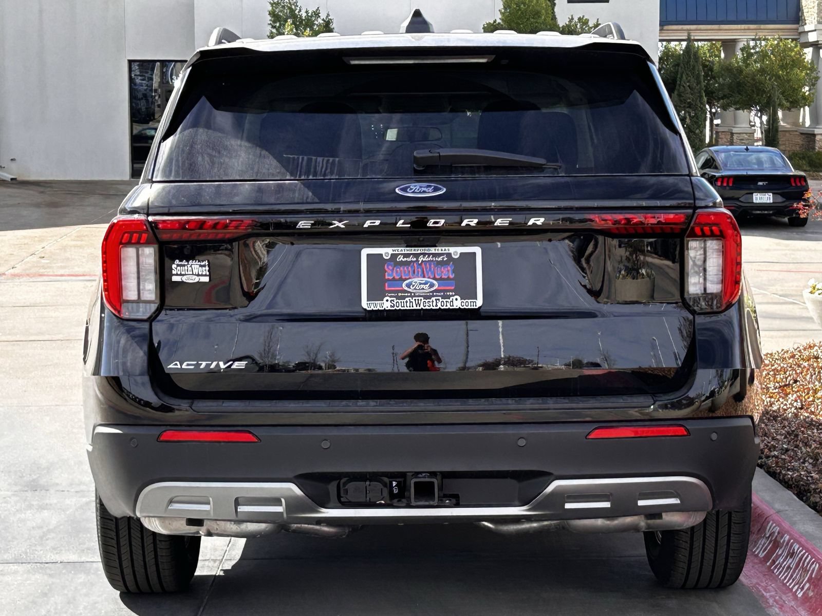 New 2026 Ford Explorer Active w/ Active Comfort Package RWD image 5