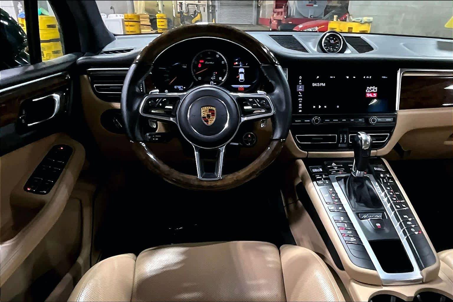 Used 2020 Porsche Macan Turbo AWD/4WD image 12