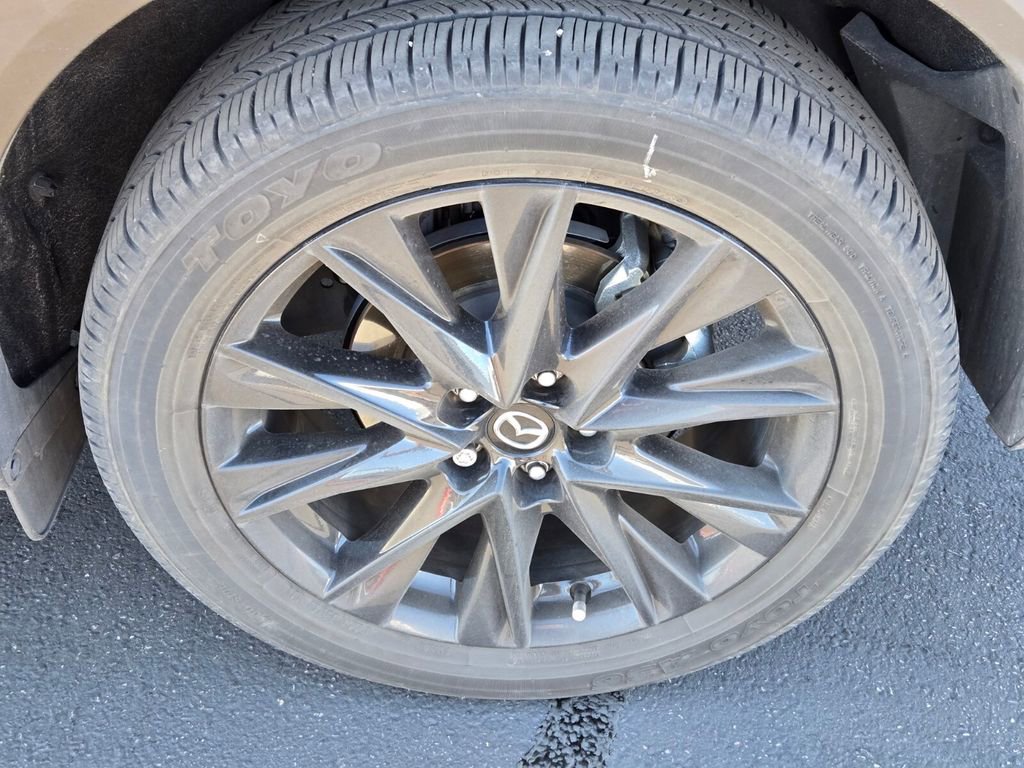 Certified 2023 MAZDA CX-5 Carbon Edition image 5