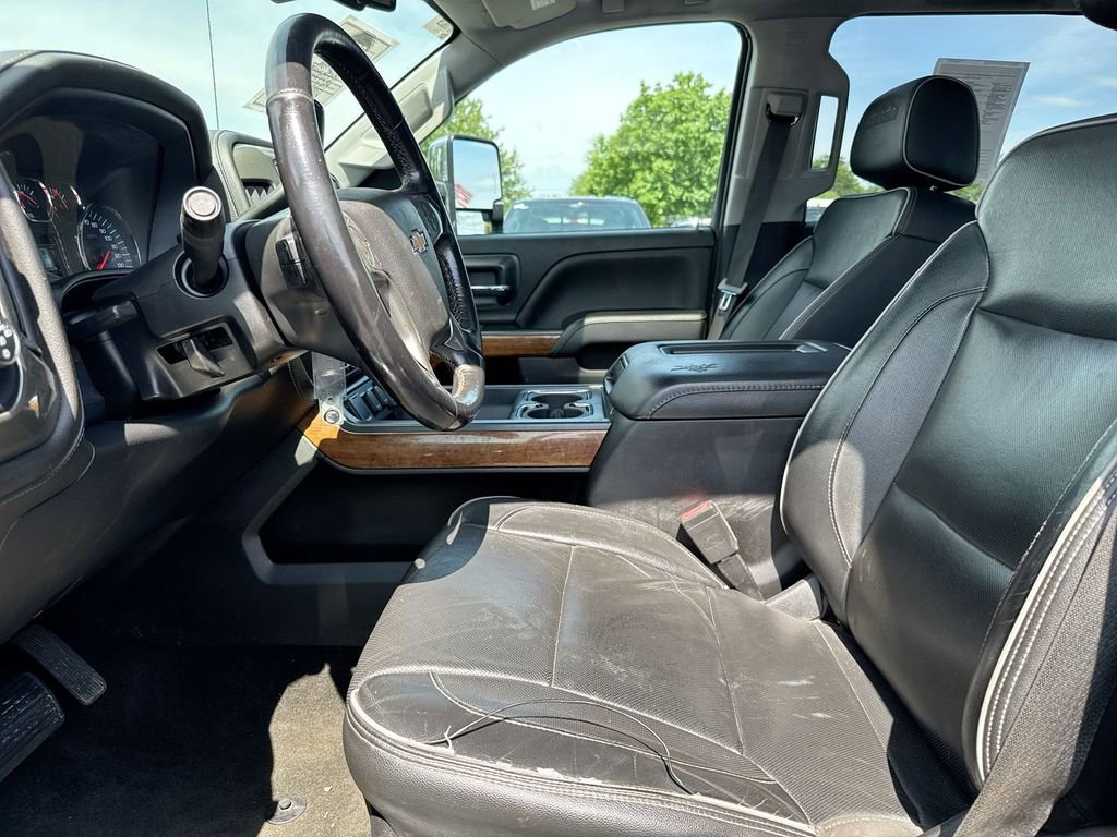 Used 2018 Chevrolet Silverado 2500 High Country w/ Duramax Plus Package AWD/4WD image 21
