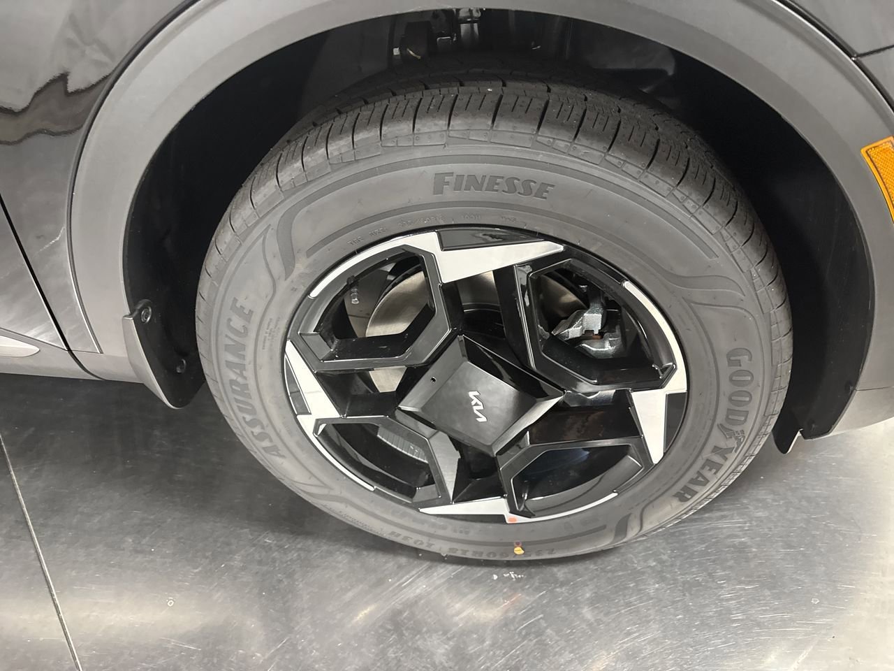 New 2026 Kia Sportage EX image 14