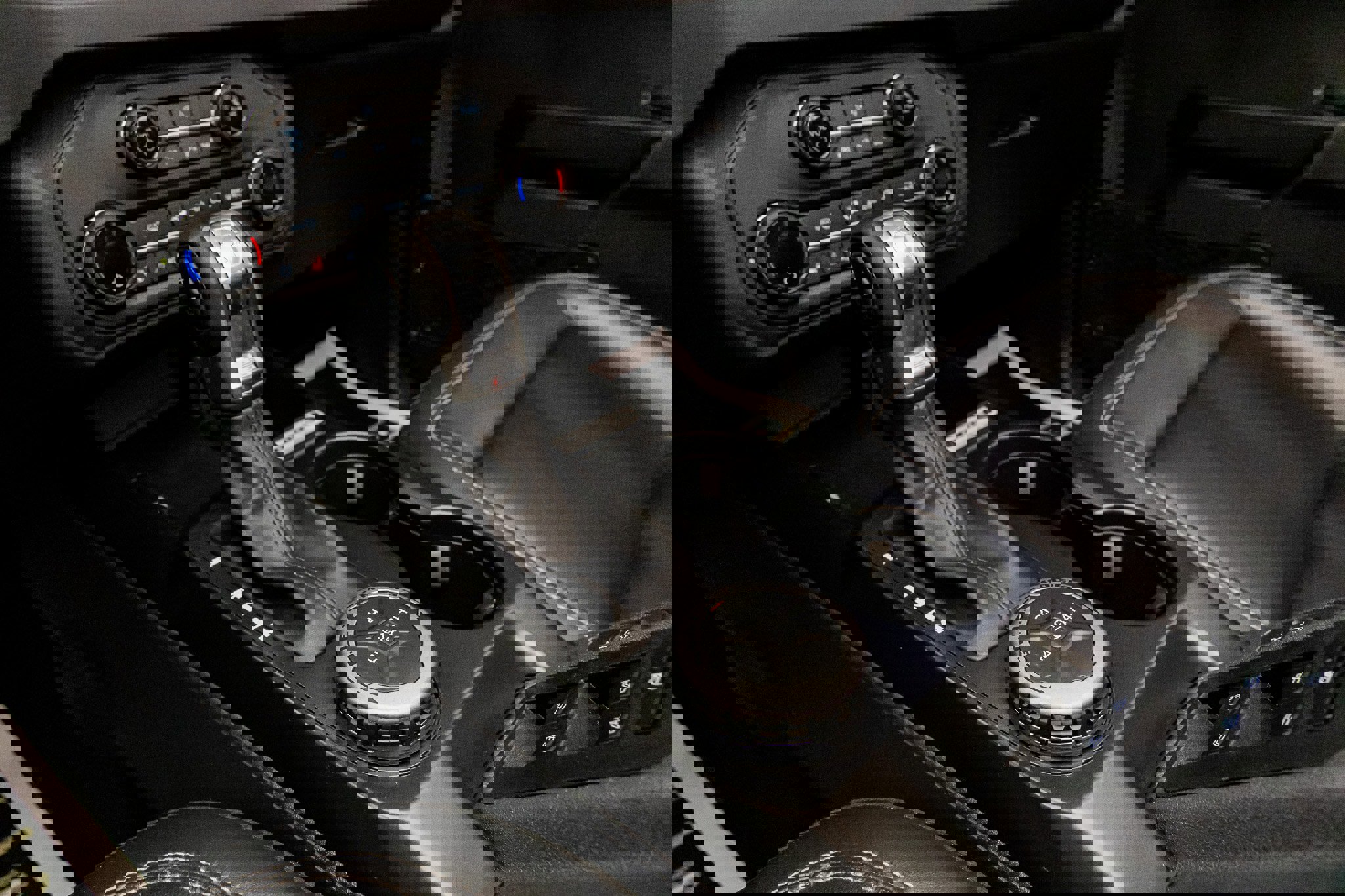 Used 2025 Ford Bronco Outer Banks w/ Sasquatch Package image 52