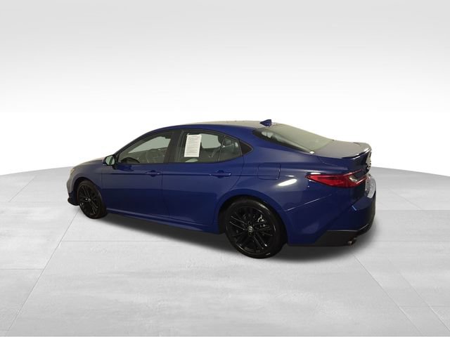 Used 2025 Toyota Camry SE image 10