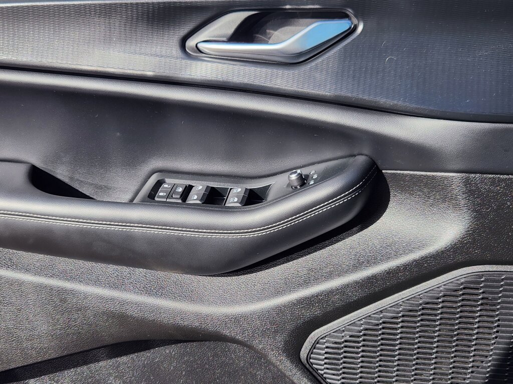 Used 2024 Jeep Grand Cherokee L Laredo image 7