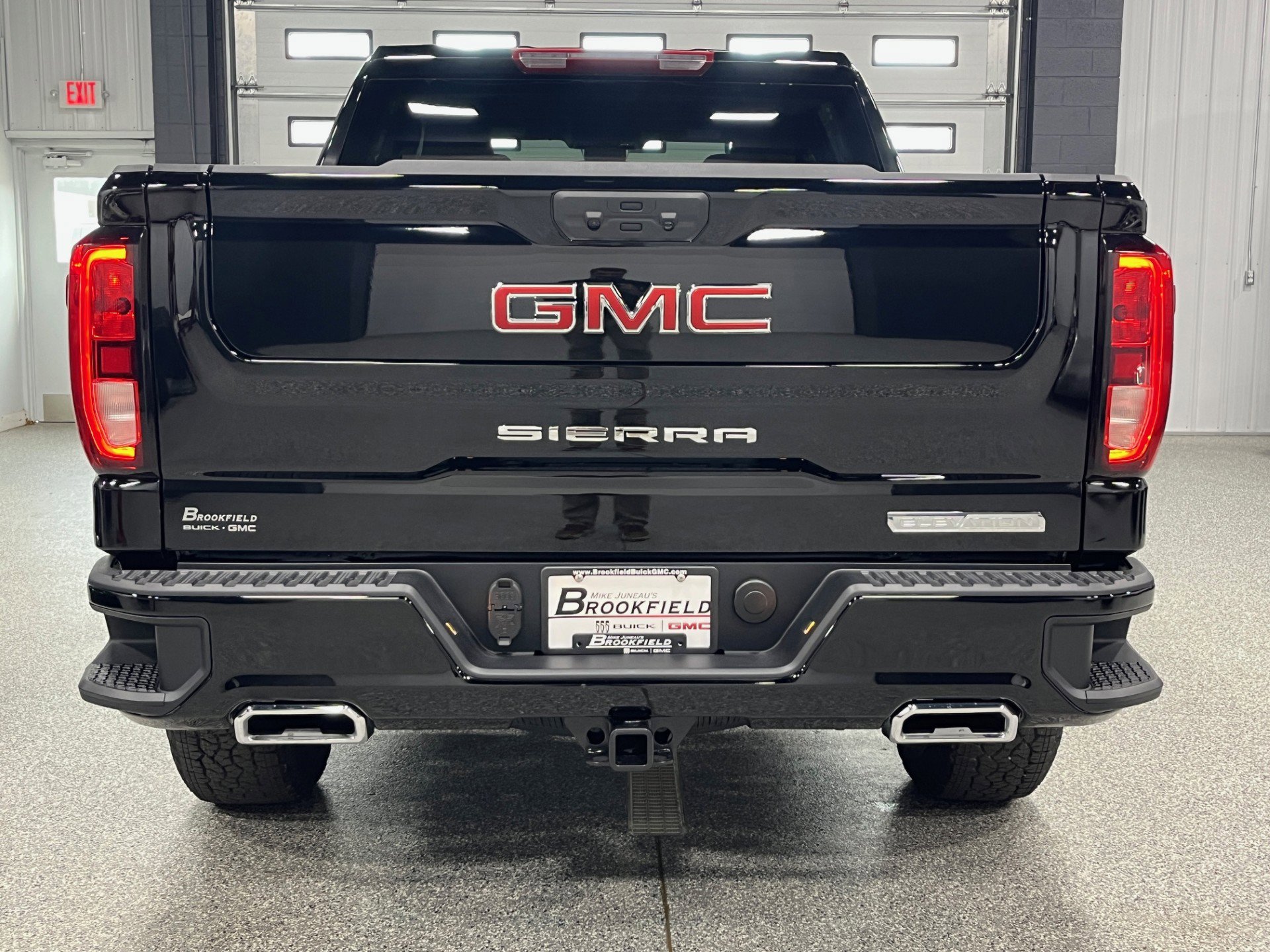 New 2026 GMC Sierra 1500 Elevation image 5