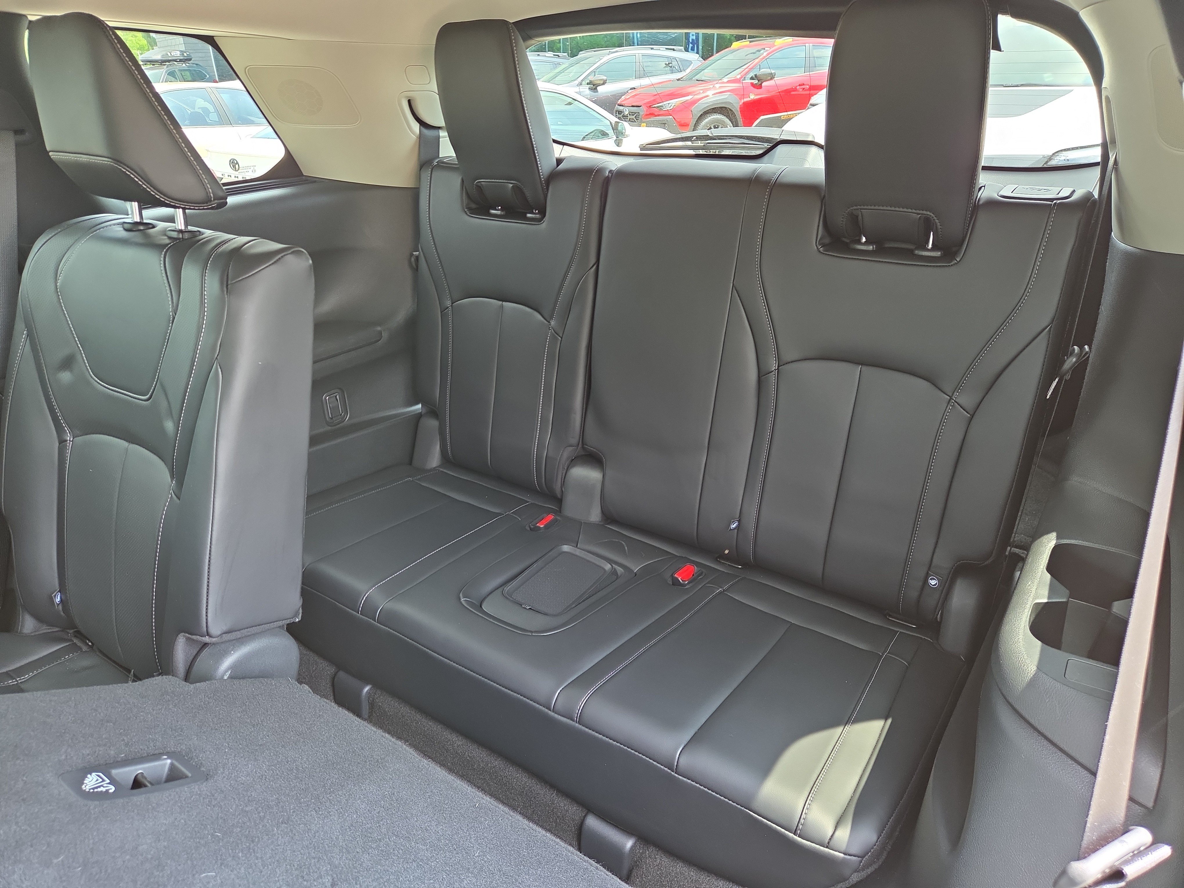 Used 2023 INFINITI QX60 Luxe w/ Cargo Package AWD/4WD image 12