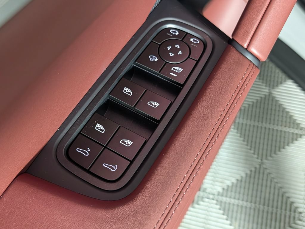 New 2026 Porsche Cayenne S AWD/4WD image 27