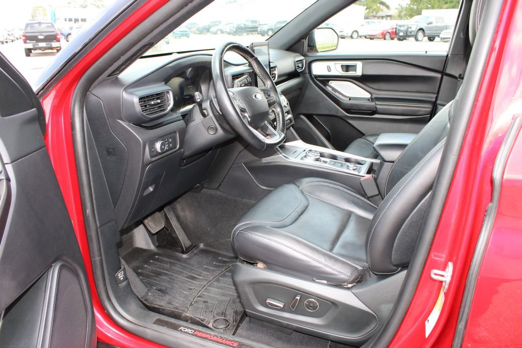 Used 2020 Ford Explorer ST w/ ST Street Pack AWD/4WD image 12
