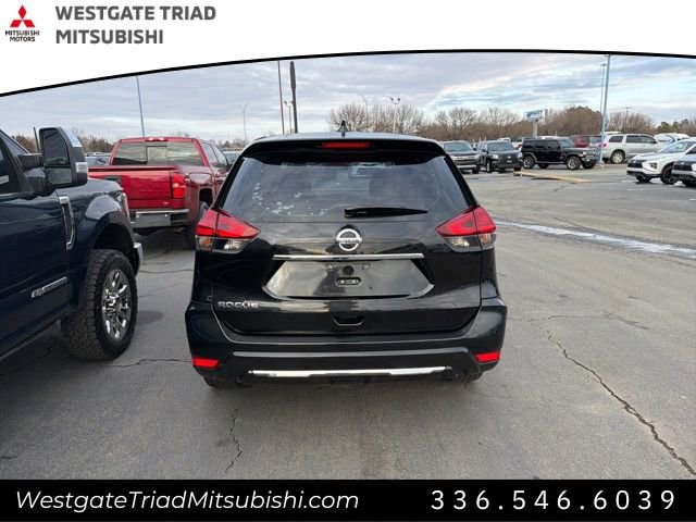 Used 2017 Nissan Rogue S image 6