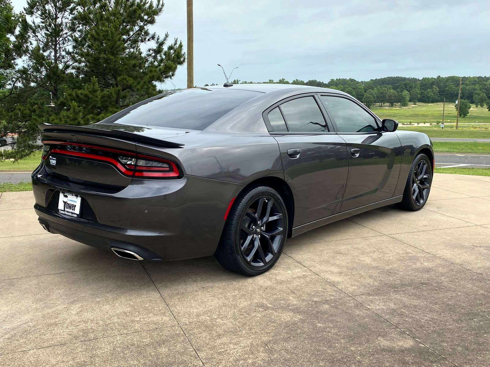 Used 2022 Dodge Charger SXT w/ Blacktop Package RWD image 6