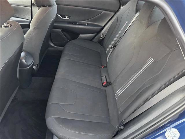 Used 2022 Hyundai Elantra SEL FWD image 17