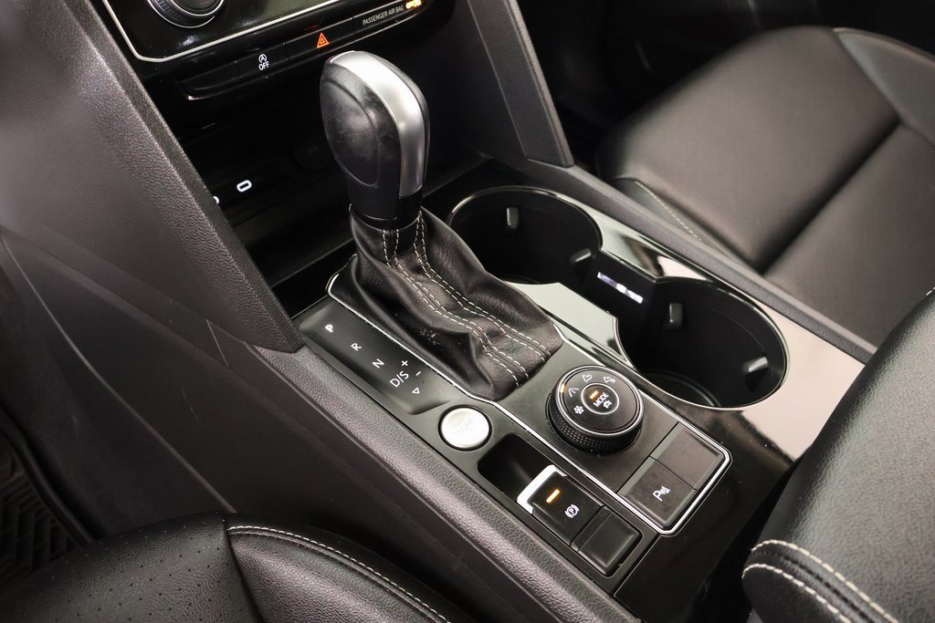 Used 2021 Volkswagen Atlas SEL R-Line image 9