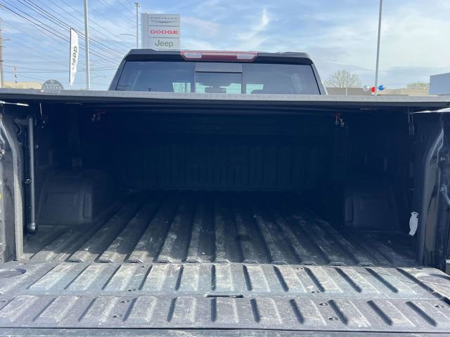 Used 2021 GMC Sierra 1500 SLT w/ SLT Premium Package image 21