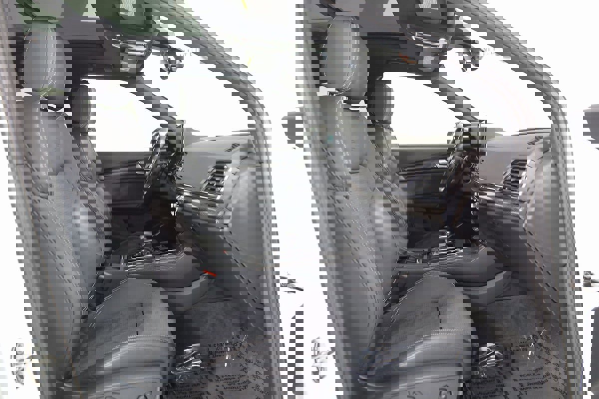 Used 2022 Audi SQ5 Premium image 13