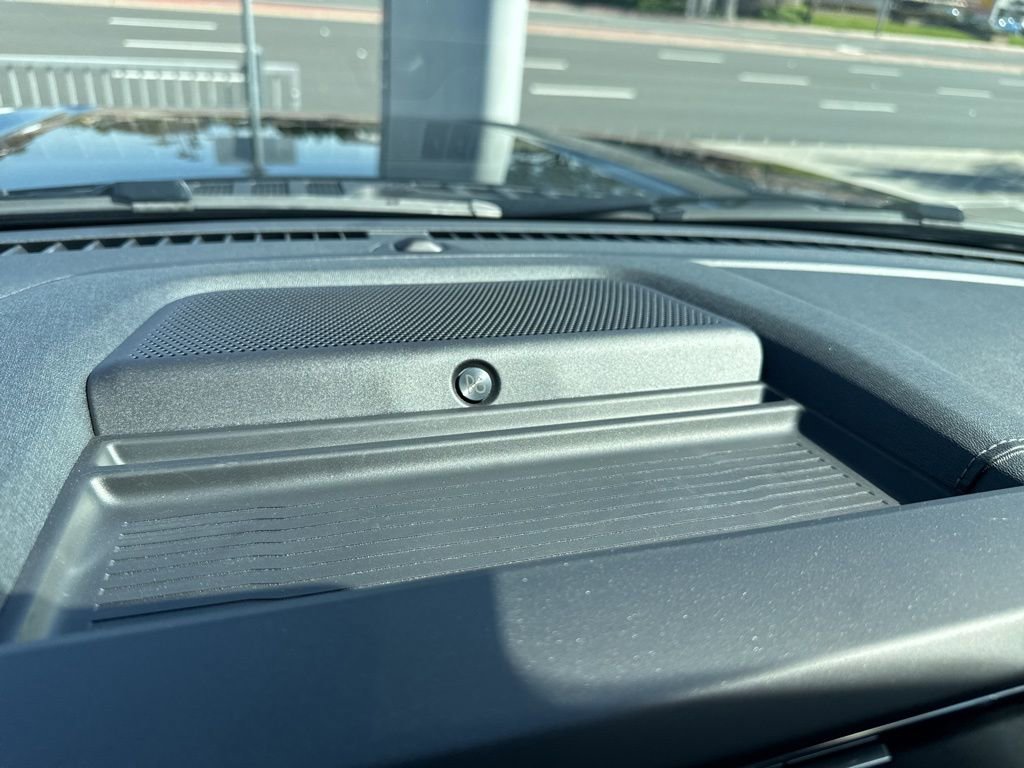 Used 2025 Ford F350 Lariat w/ FX4 Off-Road Package image 30