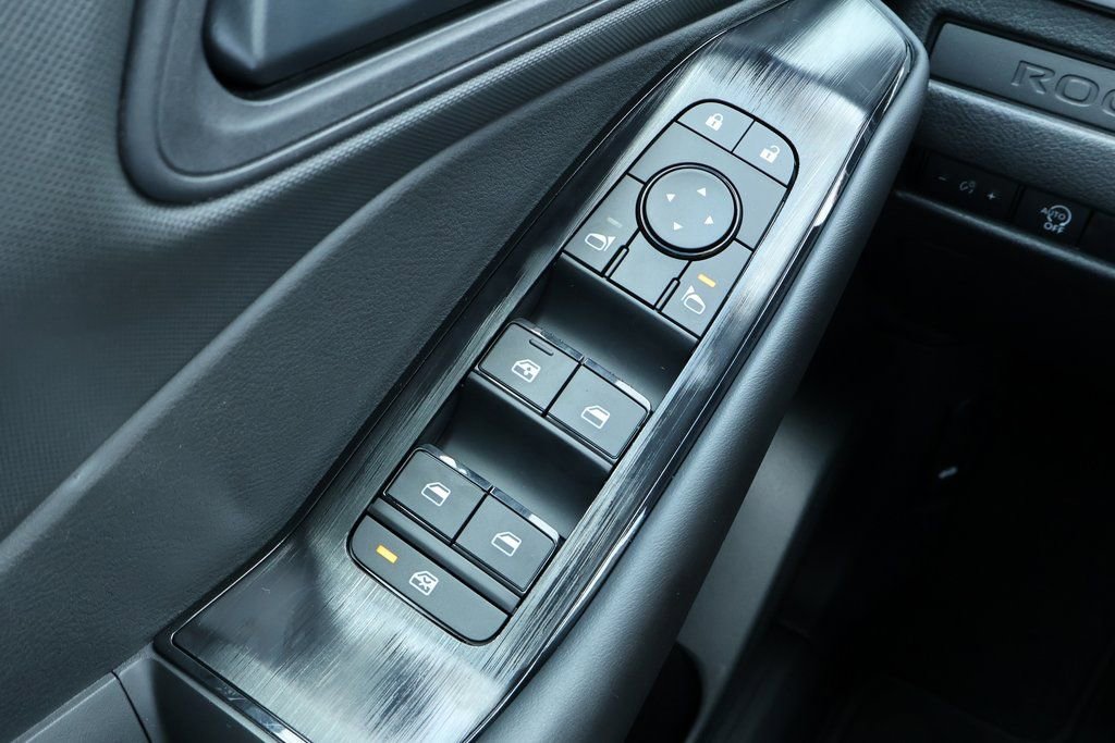 New 2026 Nissan Rogue S image 14