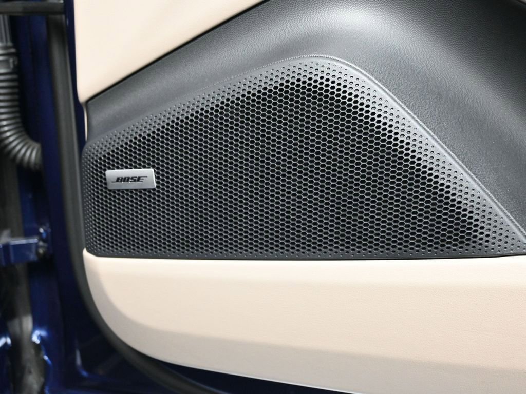 Certified 2025 Porsche Macan 4S Electric image 30