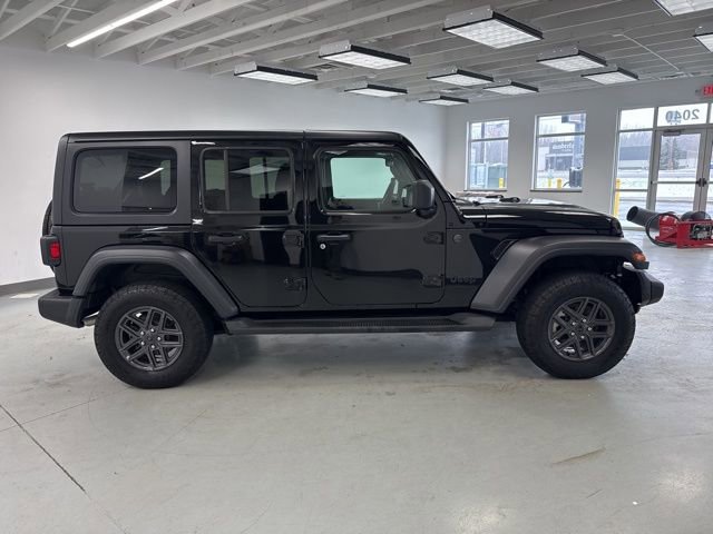 Used 2024 Jeep Wrangler Sport S image 13
