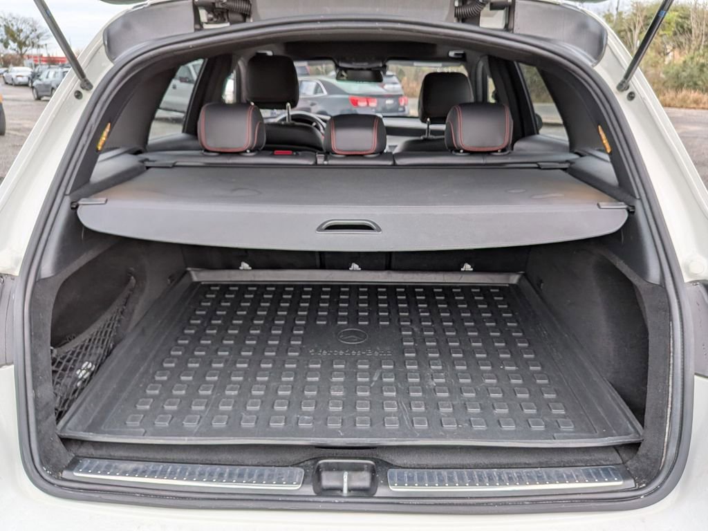 Used 2018 Mercedes-Benz GLC 43 AMG 4MATIC image 20