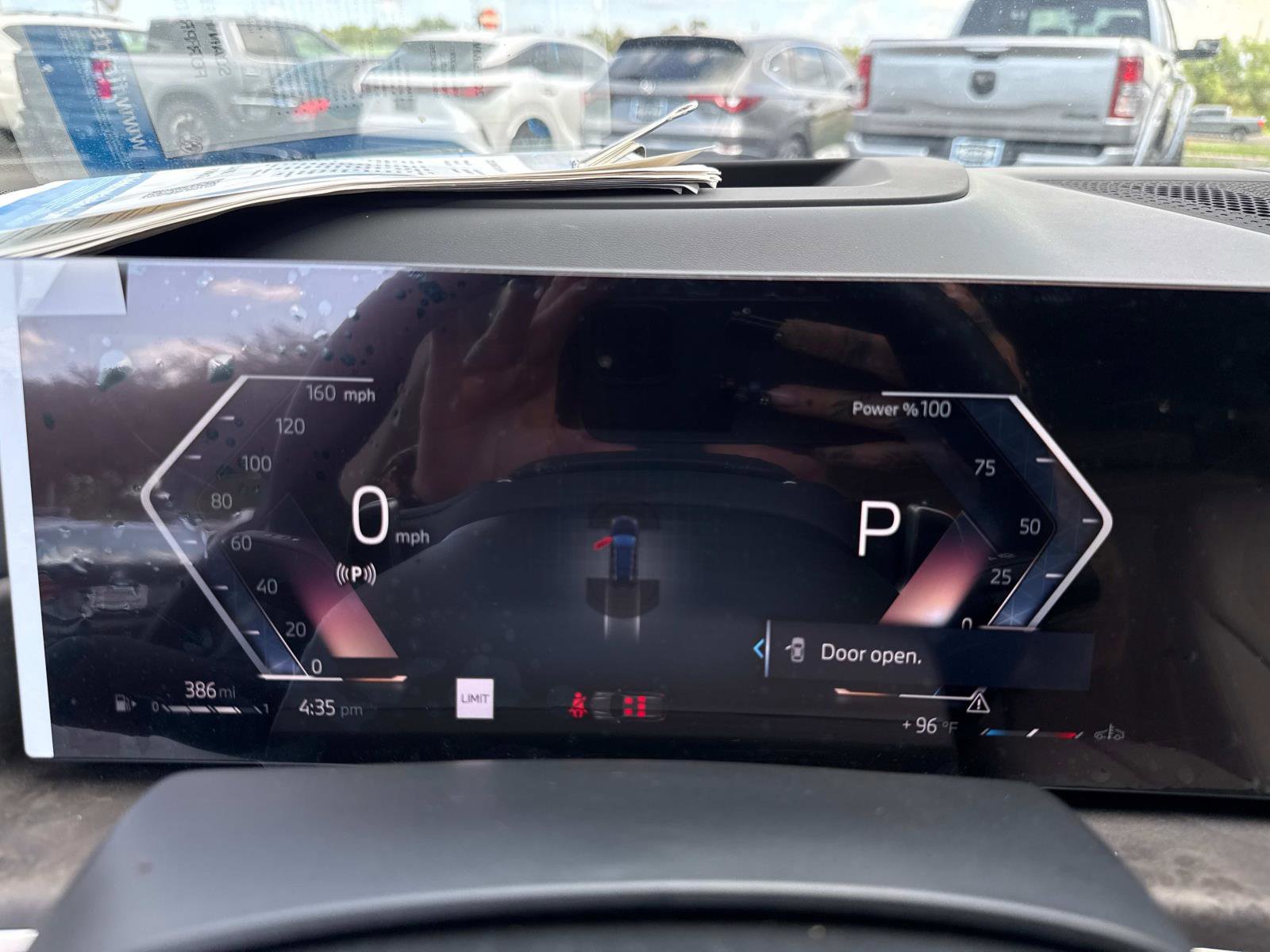 Certified 2025 BMW X7 xDrive40i w/ Premium Package image 31