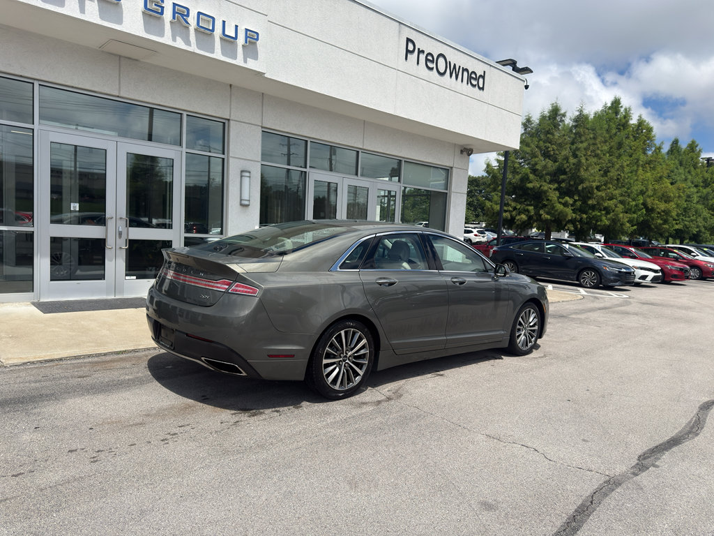 Used 2017 Lincoln MKZ Select FWD image 3