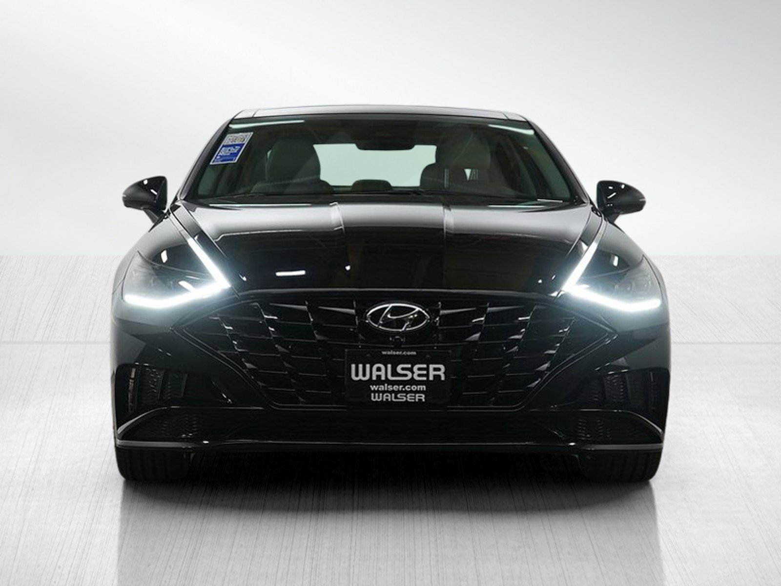 Used 2023 Hyundai Sonata Limited w/ Preferred Accessory Package image 8