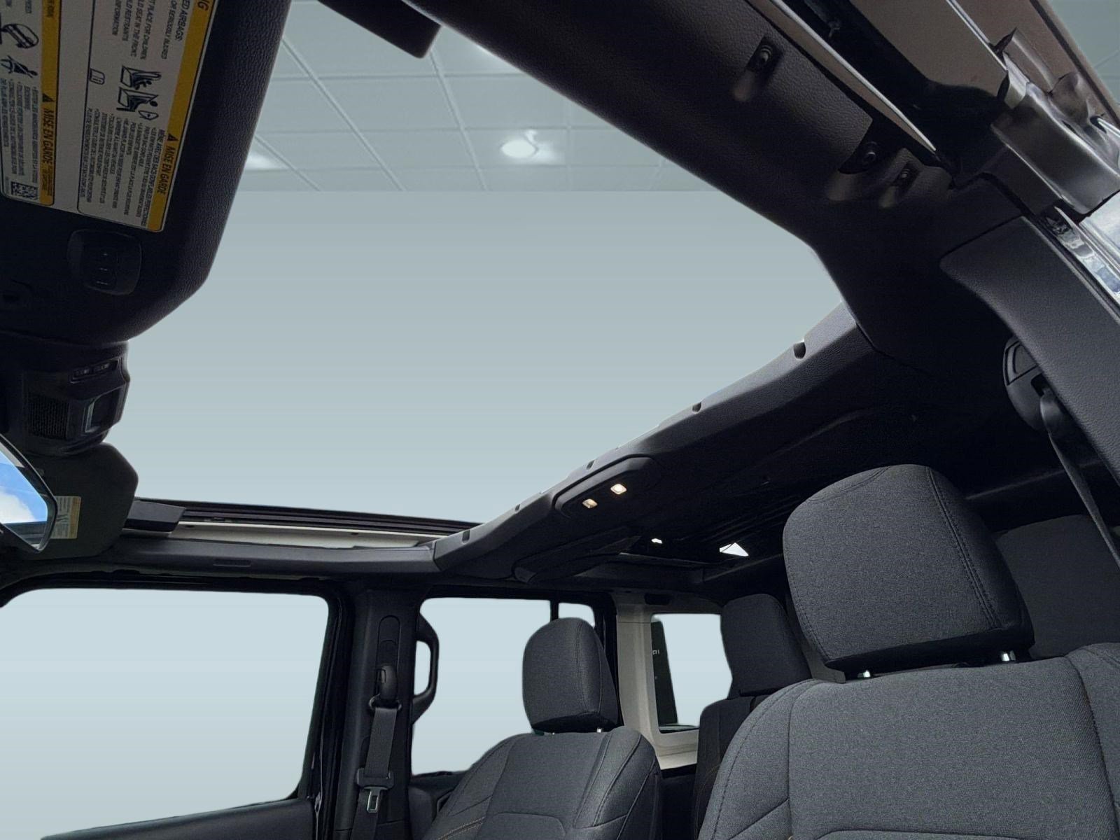 Used 2024 Jeep Wrangler Willys image 16