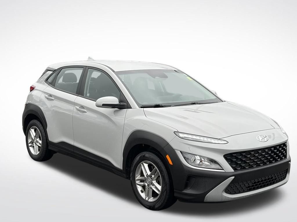 Used 2022 Hyundai Kona SE AWD/4WD image 2