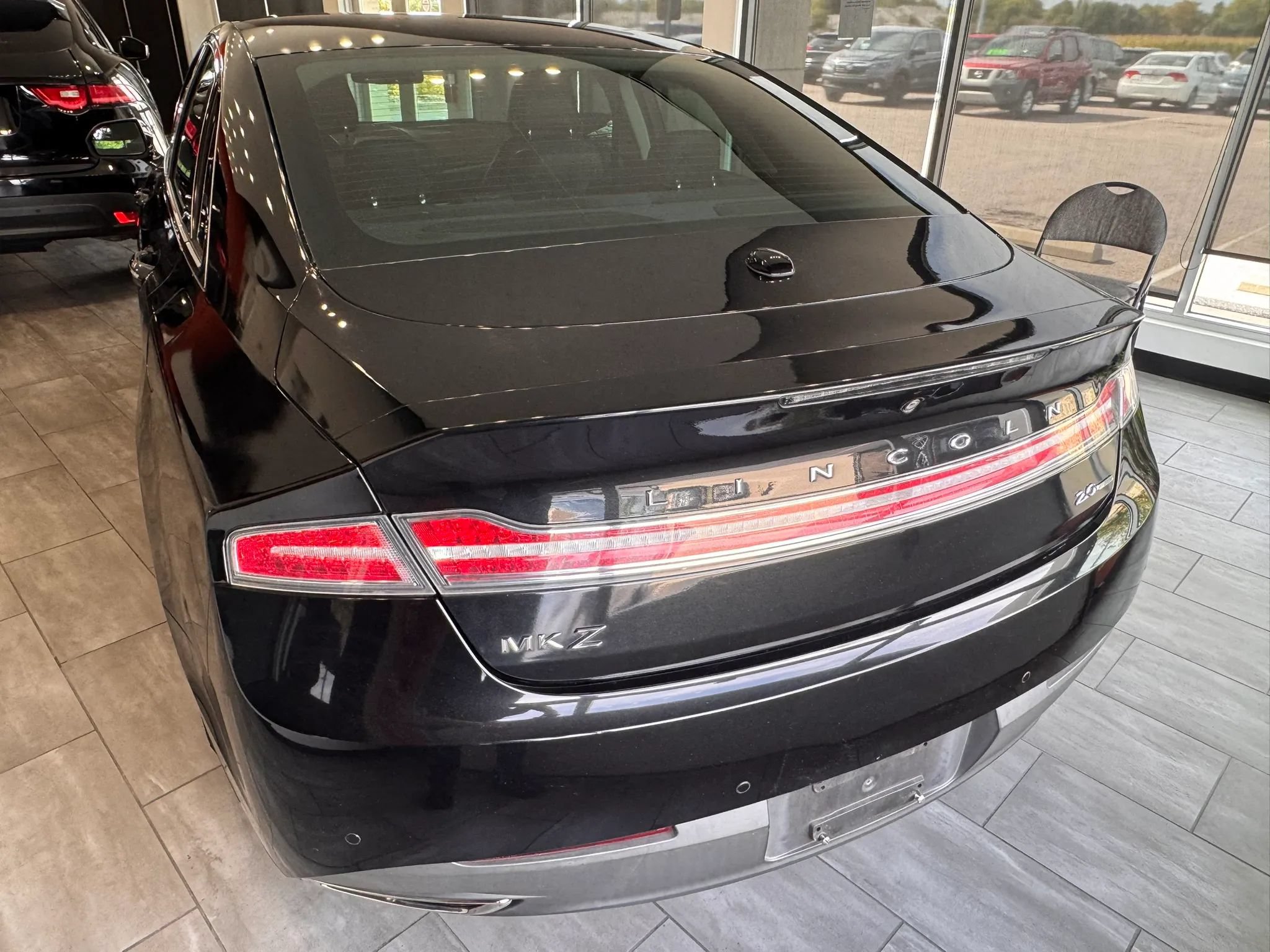 Used 2014 Lincoln MKZ w/ Equipment Group 101A Select FWD image 12